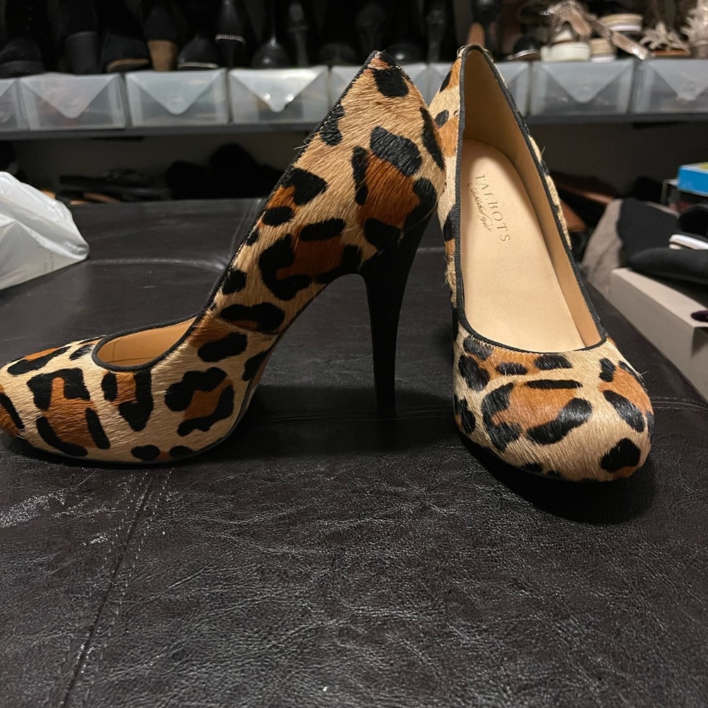 Talbot leopard pump heels (BRAND NEW)